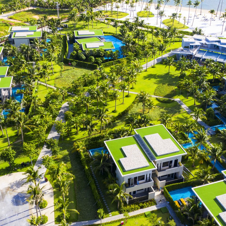 Hotel Landscaping